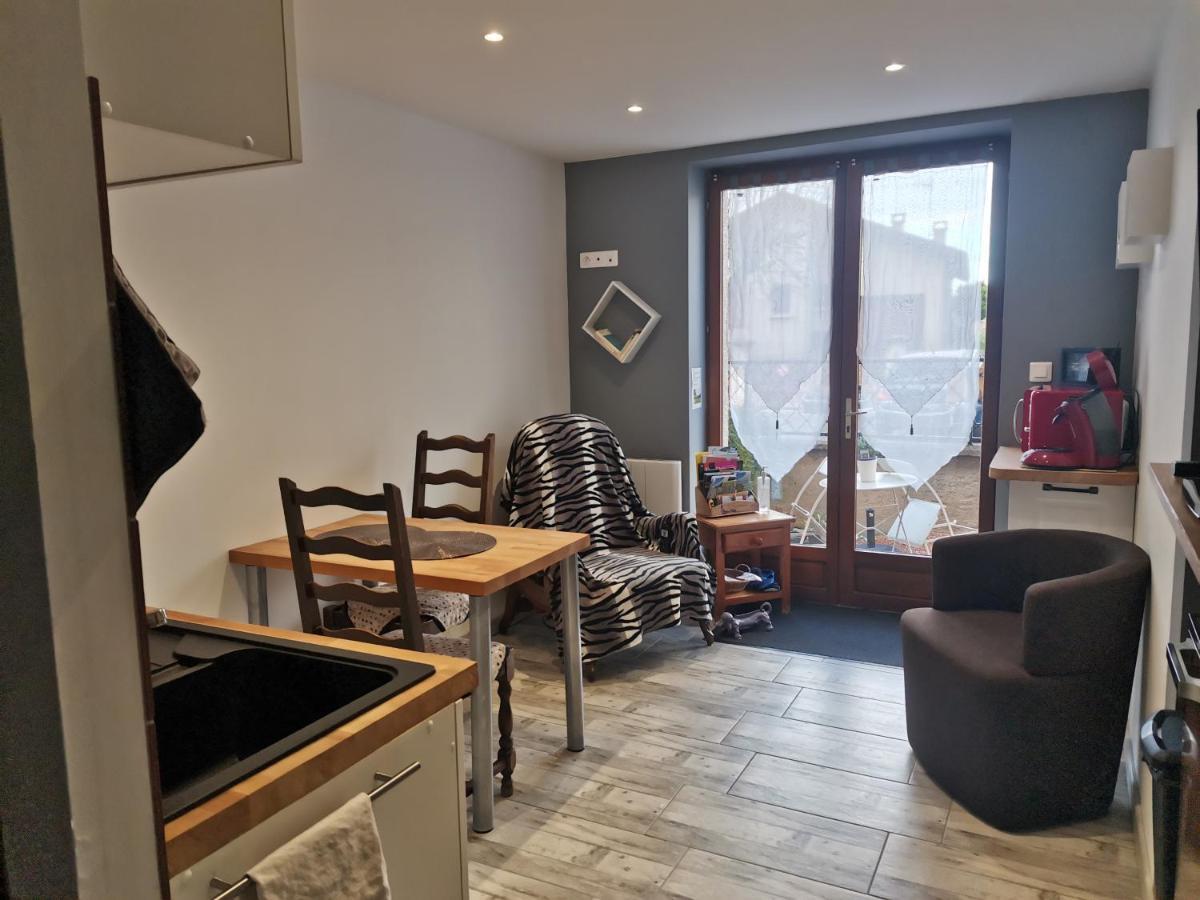 Le Pommiers Apartment Exterior photo